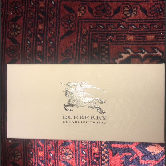 NEW Rare Burberry Sunglasses main image 7